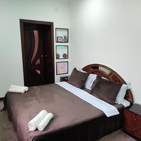 Al Mirjon Hotel Бухара Екстериор снимка