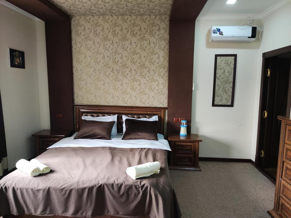 Al Mirjon Hotel Бухара Екстериор снимка