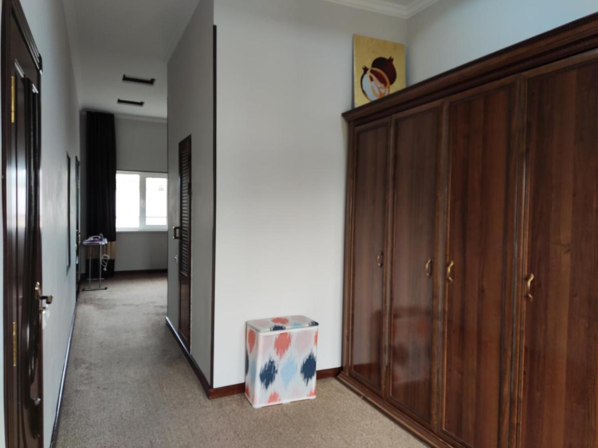 Al Mirjon Hotel Бухара Екстериор снимка