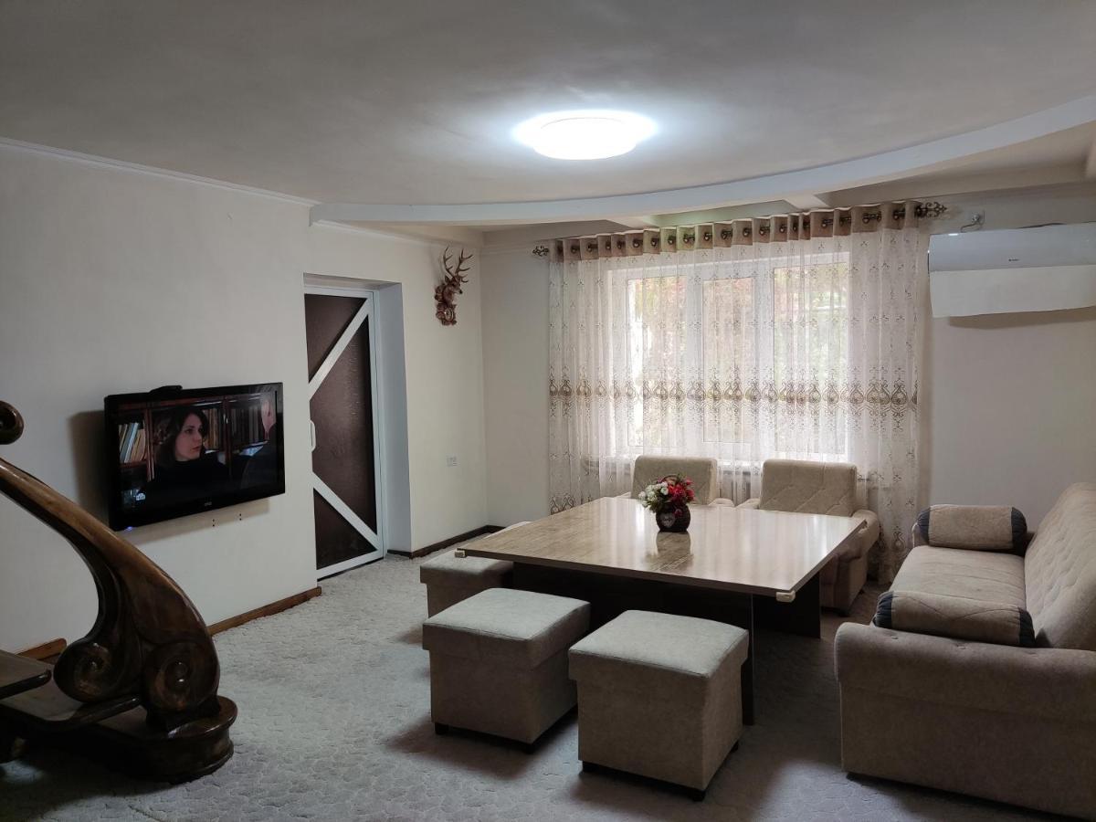 Al Mirjon Hotel Бухара Екстериор снимка