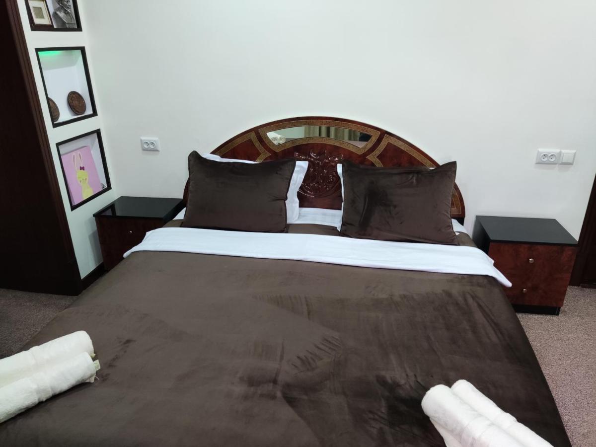 Al Mirjon Hotel Бухара Екстериор снимка