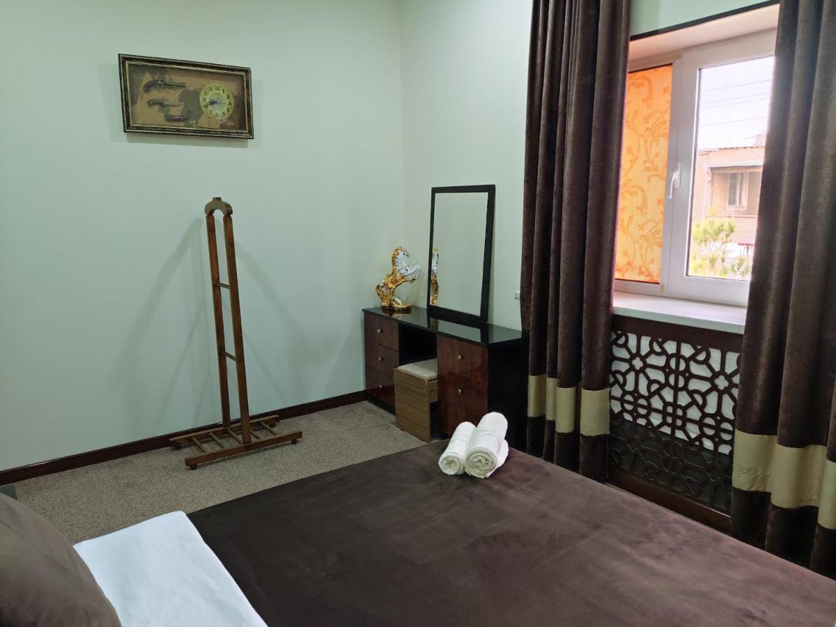 Al Mirjon Hotel Бухара Екстериор снимка