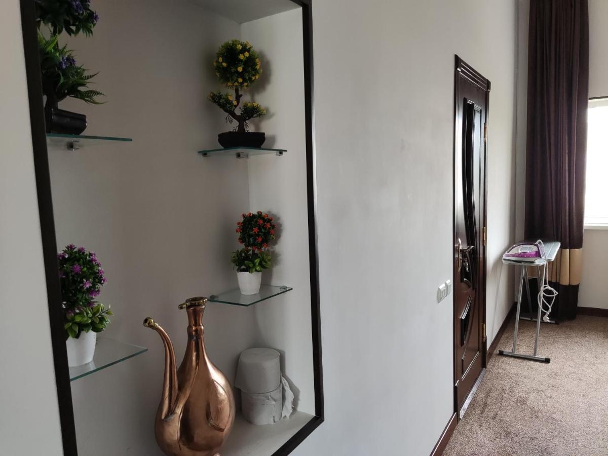 Al Mirjon Hotel Бухара Екстериор снимка