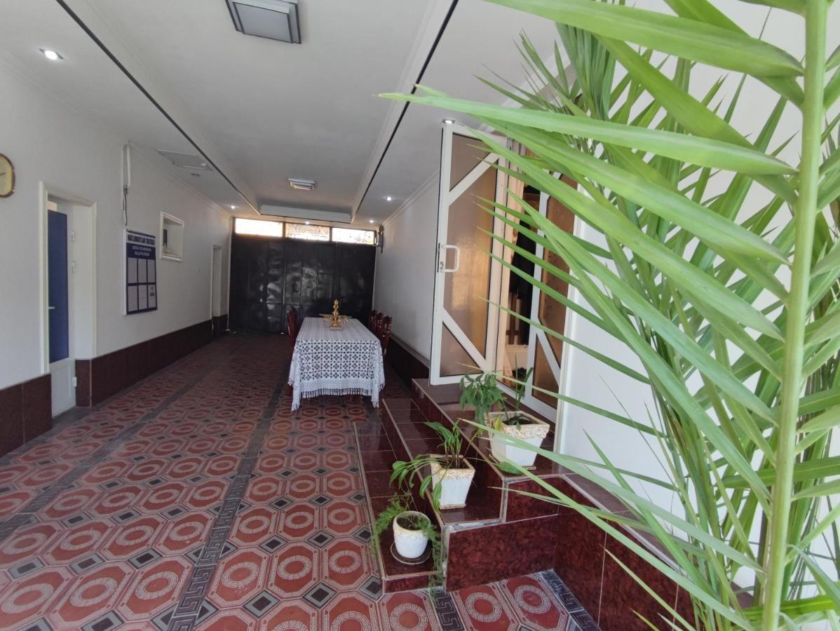 Al Mirjon Hotel Бухара Екстериор снимка
