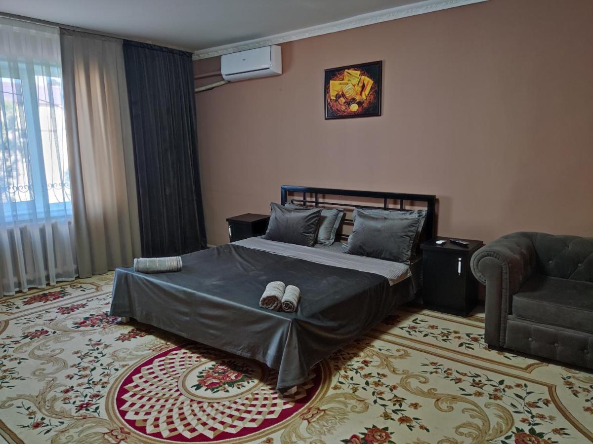 Al Mirjon Hotel Бухара Екстериор снимка