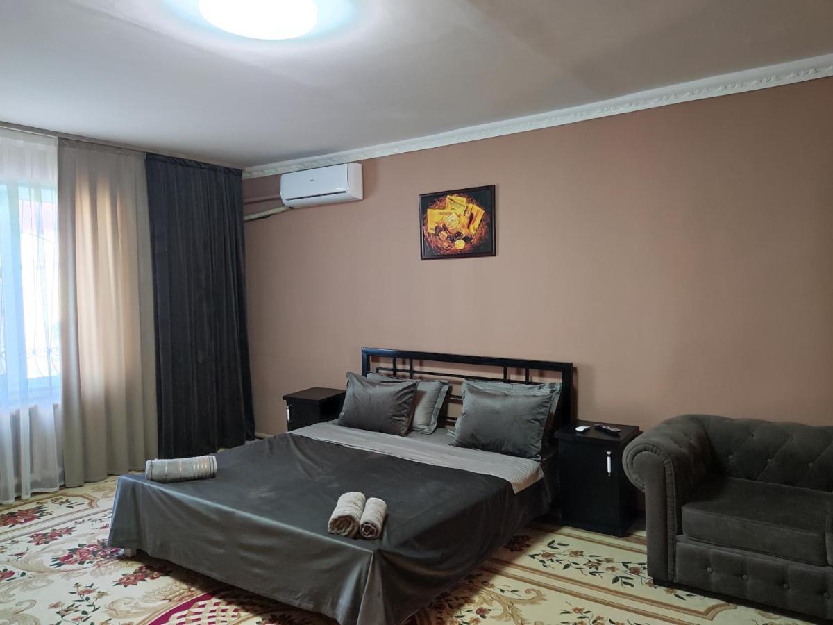 Al Mirjon Hotel Бухара Екстериор снимка