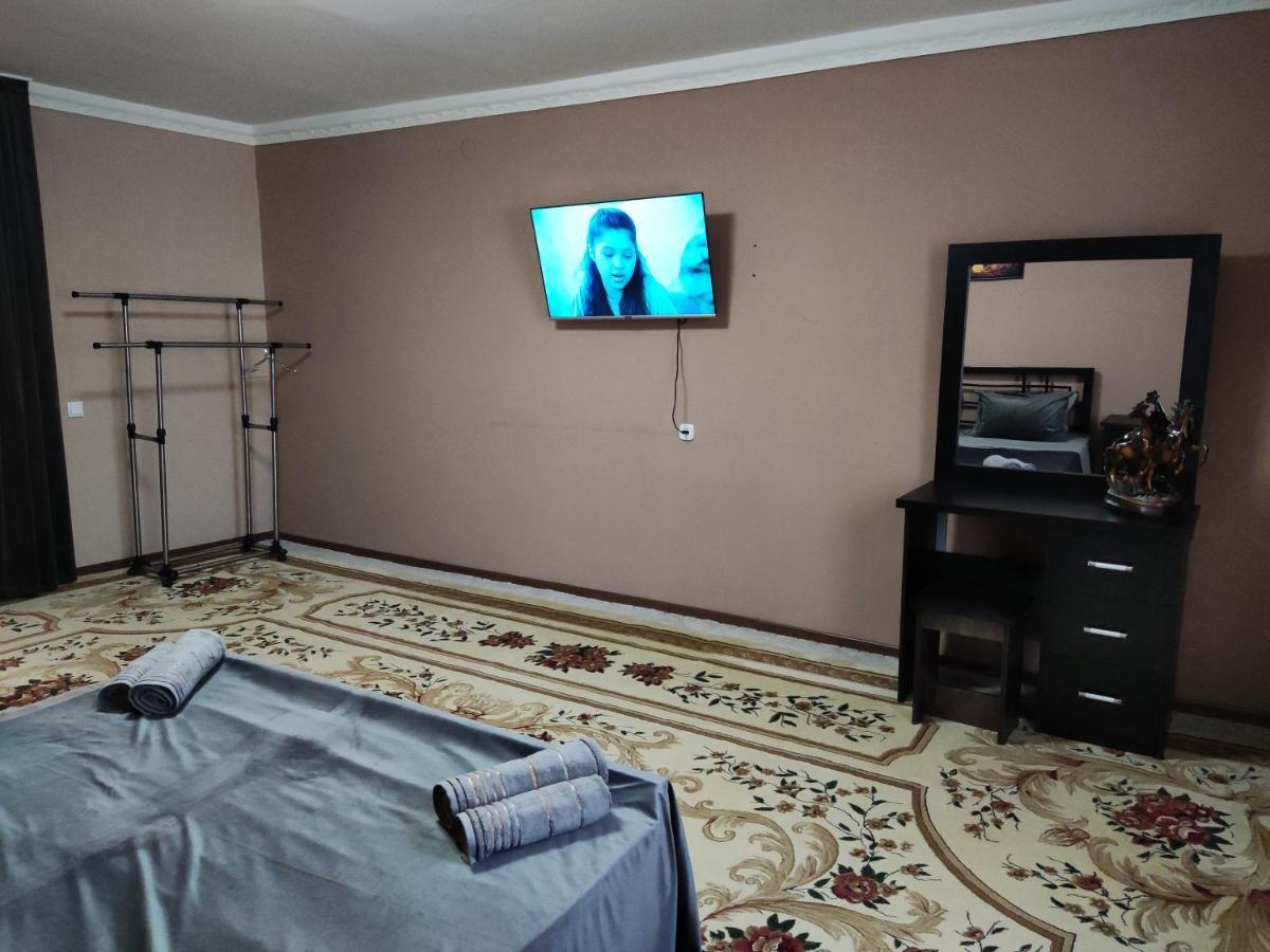 Al Mirjon Hotel Бухара Екстериор снимка